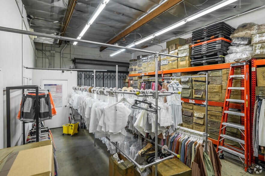 More Photos Of 767 E 14th Pl, Los Angeles Warehouse For Sale