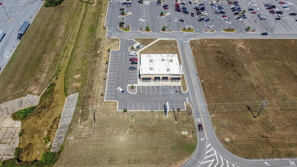 More Photos Of 115-145 Mcs Blvd, Sylacauga General Retail For Lease