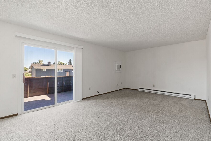 More Photos Of 107 E Hattie Ave, Coeur d'Alene Multifamily For Sale