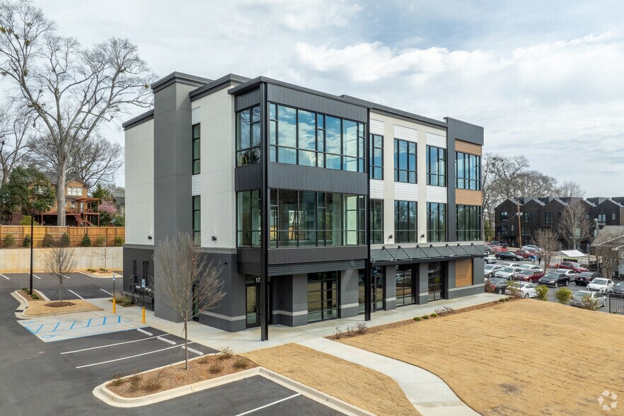 Primary Photo Of 17 E Stone Ave, Greenville Coworking Space
