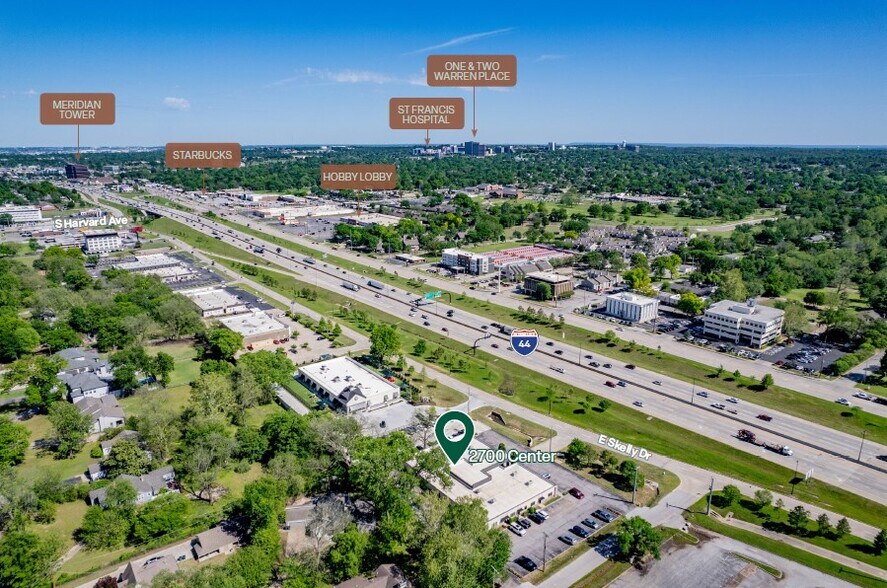 More Photos Of 2761 E Skelly Dr, Tulsa Medical For Lease