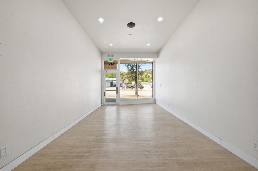 More Photos Of 340-344 E Foothill Blvd, Arcadia Freestanding For Sale