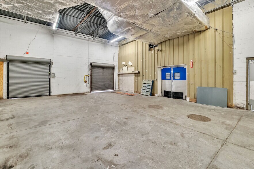 More Photos Of 510 Glade st, Glade Spring Supermarket For Sale