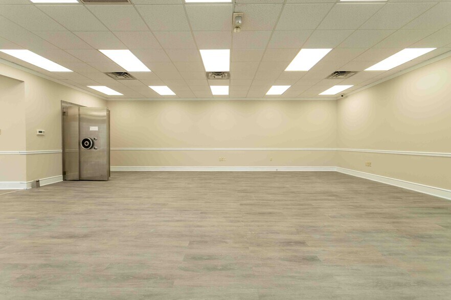 More Photos Of 5406 US 29, Blairs Bank For Lease