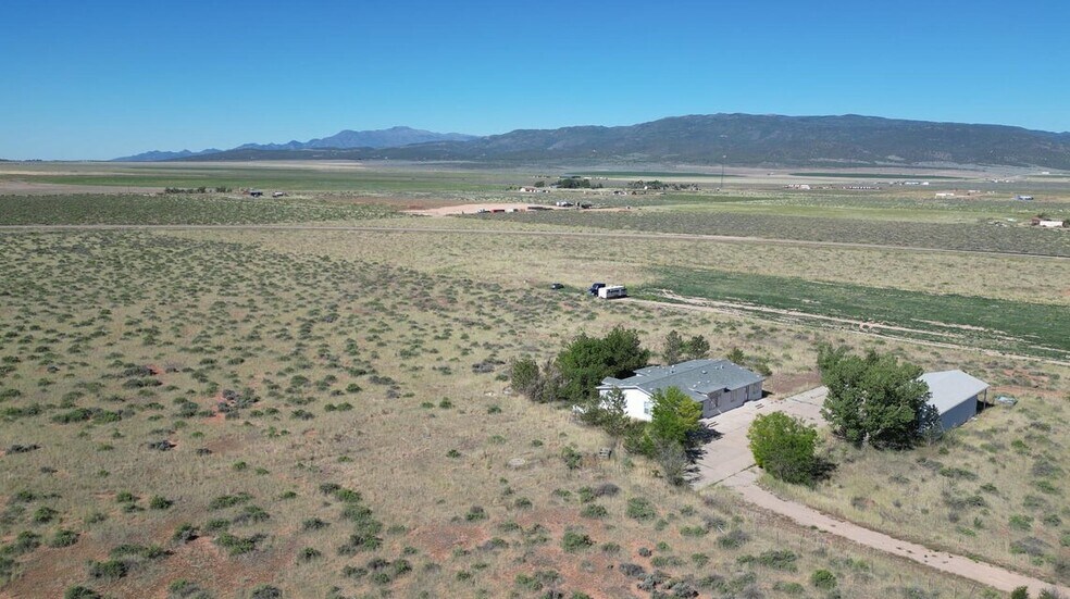 More Photos Of 5561 W 3600 S, Cedar City Specialty For Sale