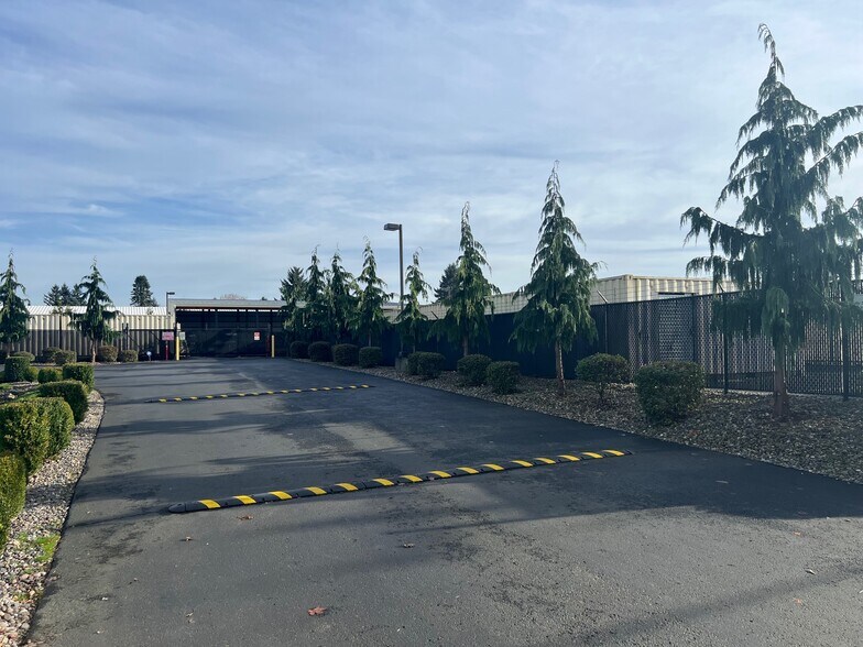 More Photos Of 6209 NE 121st Ave, Vancouver Warehouse For Sale