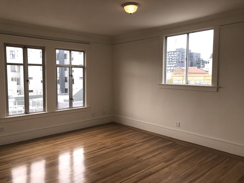 More Photos Of 1675 Clay St, San Francisco Apartments For Sale