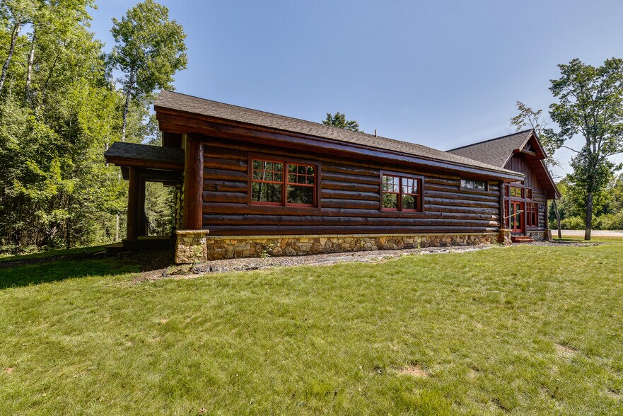 More Photos Of 5771 US Highway 45, Land O Lakes Office For Sale