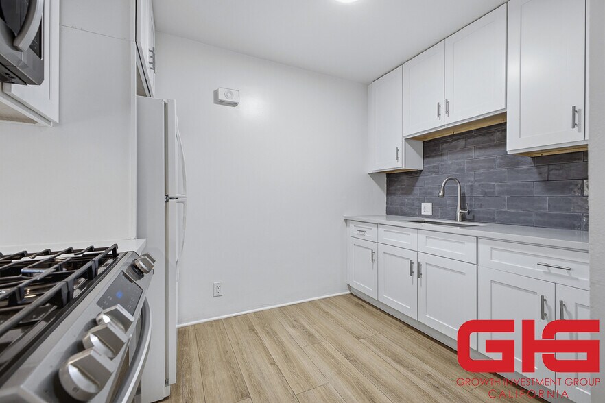 More Photos Of 570 N Madison Ave, Pasadena Apartments For Sale