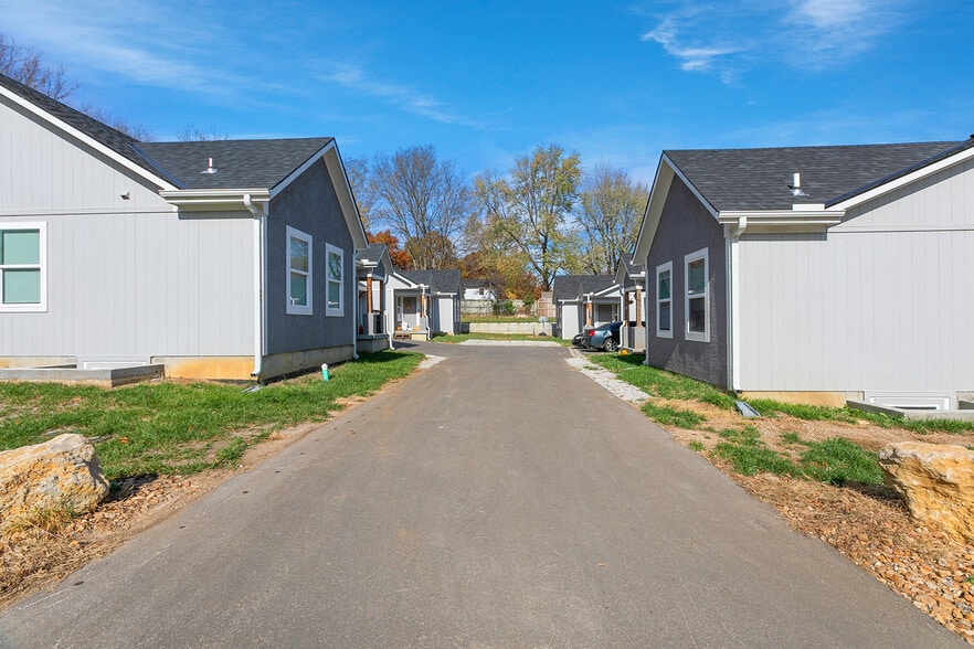 More Photos Of 601 Hillcrest St, Pleasant Hill Apartments For Sale