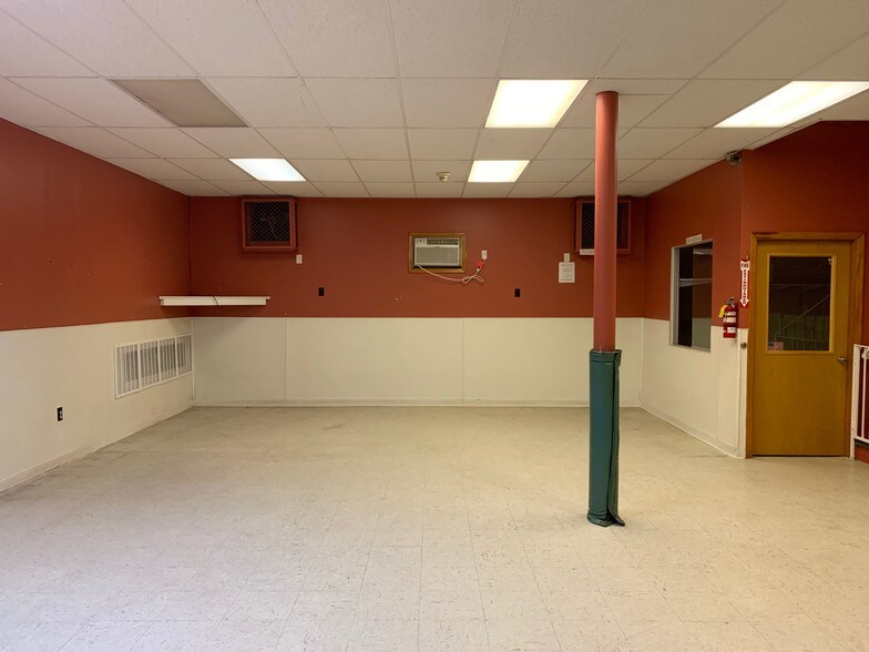 More Photos Of 238 Berkeley Ave, Newark Daycare Center For Sale