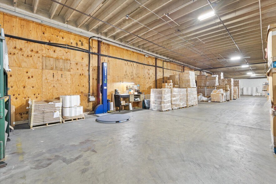 More Photos Of 1103 Thomas Ave, Leesburg Warehouse For Lease