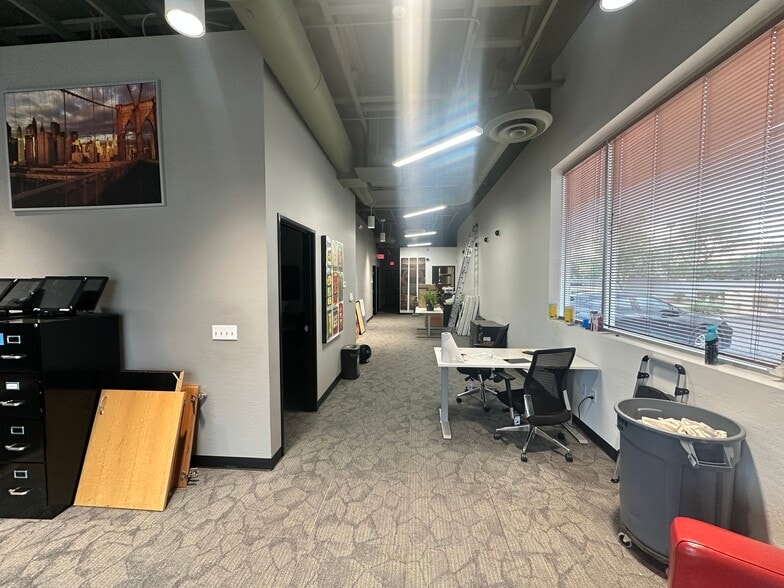 More Photos Of 21035 N Cave Creek Rd, Phoenix Storefront Retail Office For Sale