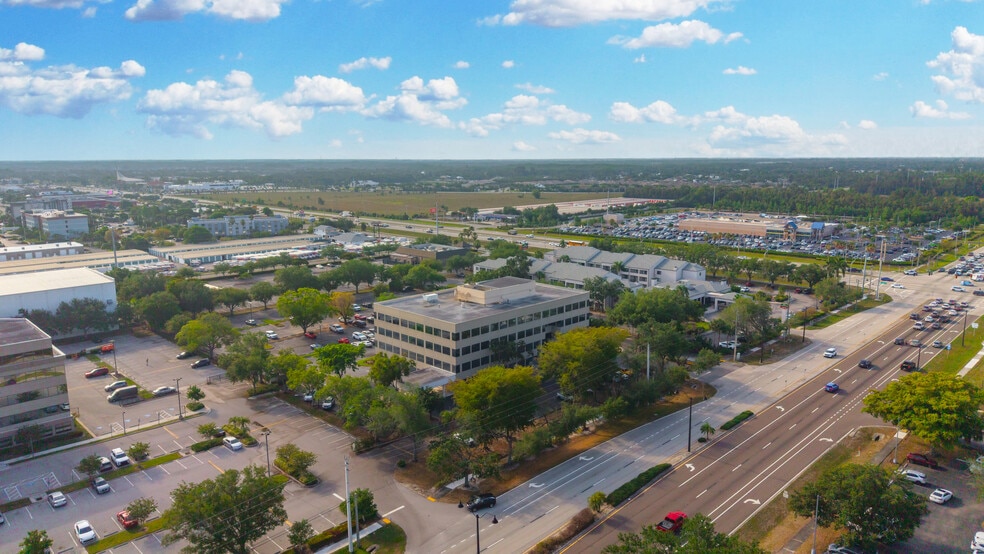 More Photos Of 4415 Metro Pky, Fort Myers Office For Lease