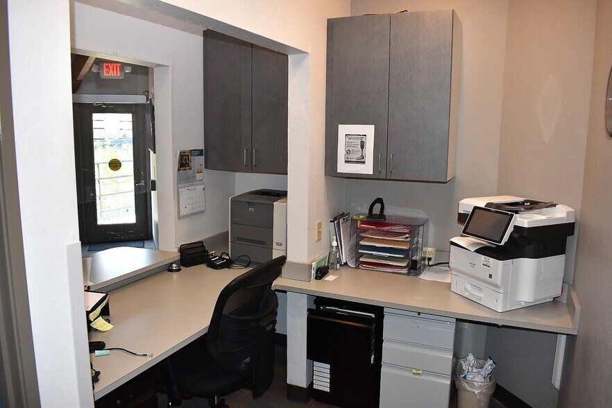 More Photos Of 3319-3321 Mission Dr, Santa Cruz Medical For Lease