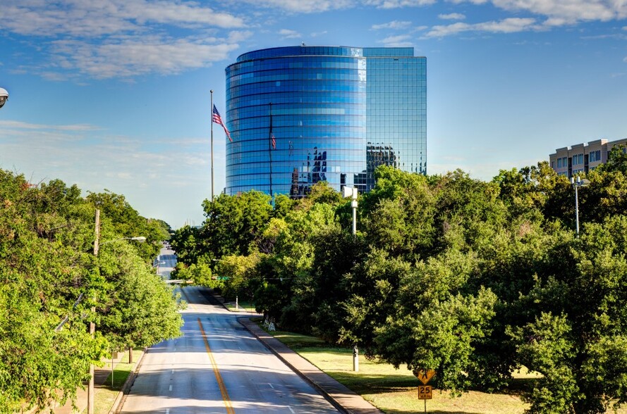 Primary Photo Of 3500 Maple Ave, Dallas Office For Lease