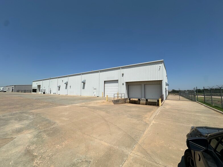 Primary Photo Of 4800 S Council Rd, Oklahoma City Warehouse For Lease