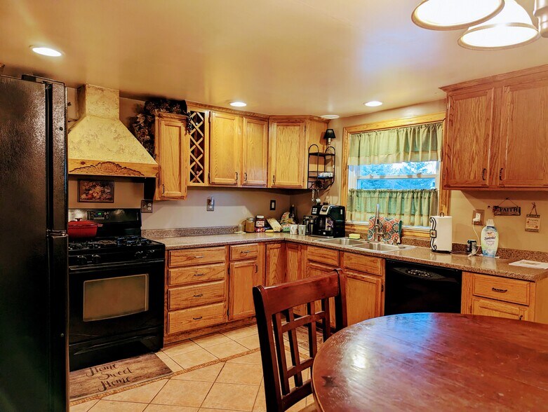 More Photos Of 12520 State St, Atlanta Hotel For Sale