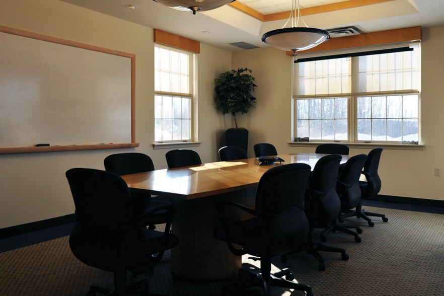 More Photos Of 75 Thruway Park Dr, West Henrietta Office For Lease