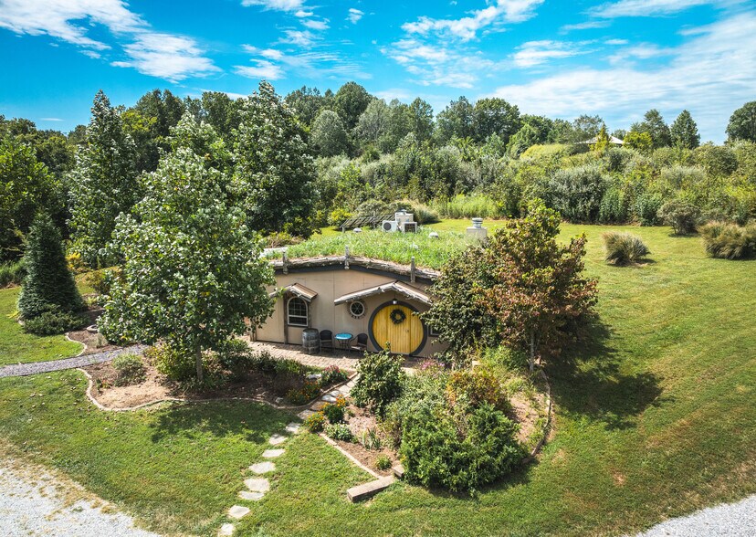 More Photos Of 295 Panthers Den Rd, Makanda Hotel For Sale