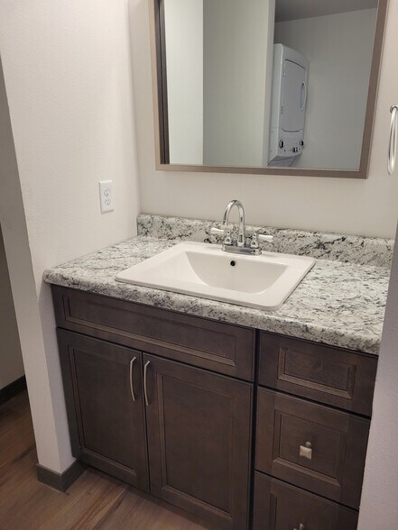 More Photos Of 437 Montgomery St, Custer Apartments For Sale