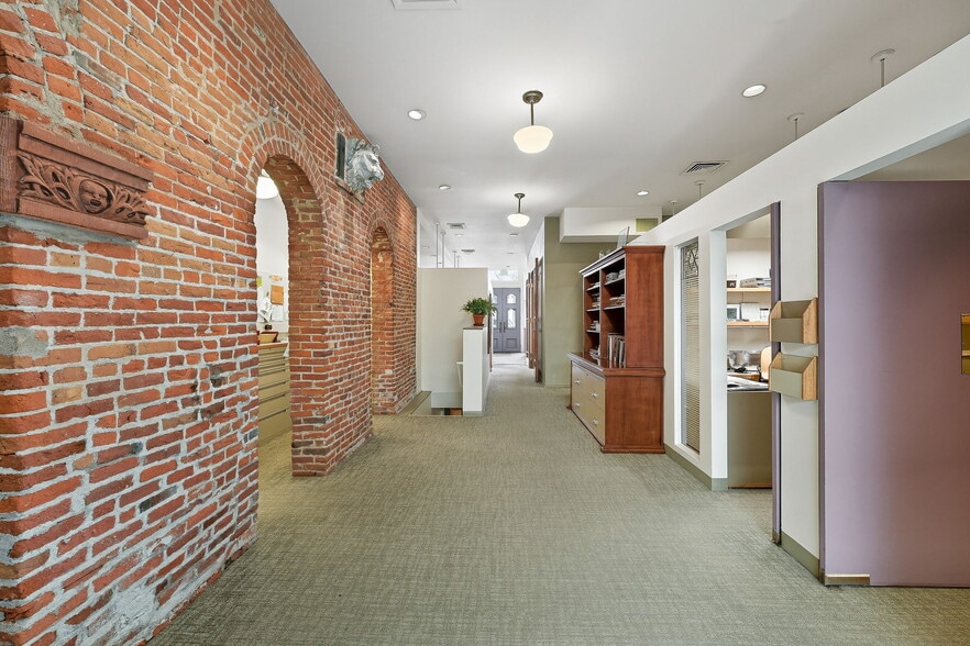 More Photos Of 1516-1518 Blake St, Denver Office For Sale