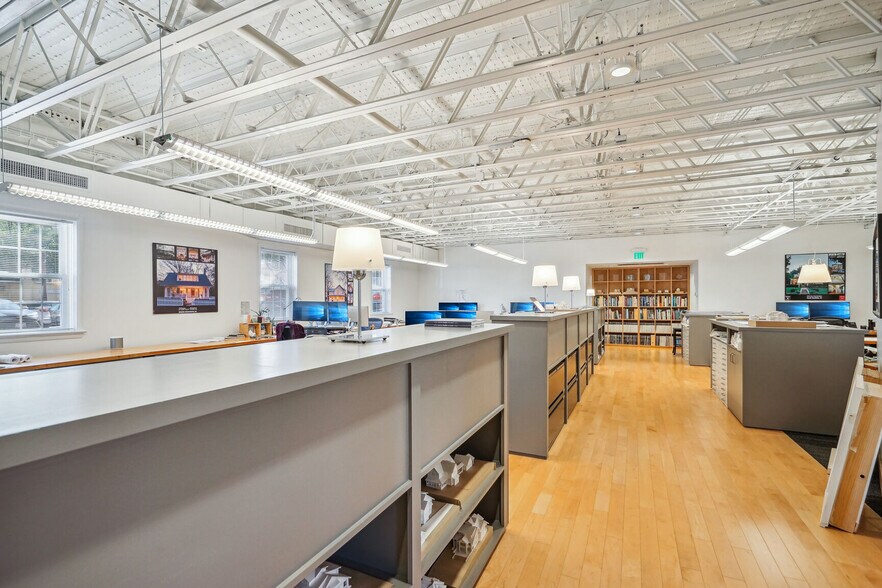 More Photos Of 105 N Maple Ave, Falls Church Medical For Sale