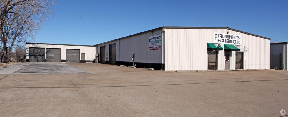 More Photos Of 7605 E 11th St, Tulsa Unknown For Lease