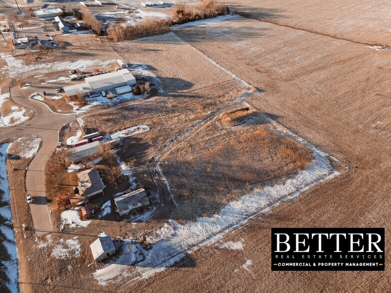 More Photos Of 3120 S Lincoln Ave, York Showroom For Sale