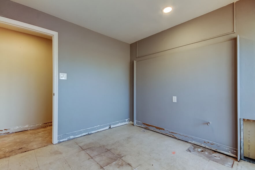 More Photos Of 7603 Seminole Blvd, Seminole Medical For Sale