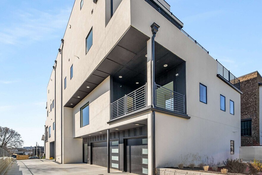 More Photos Of 1017 12th Ave S, Nashville Apartments For Sale