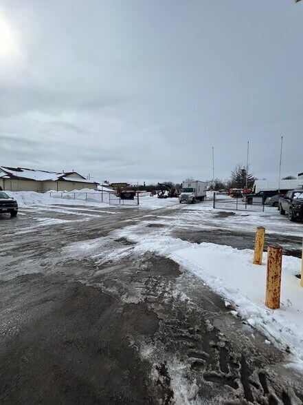 Primary Photo Of 42 Hwy 7 & 12, Sunderland Land For Sale