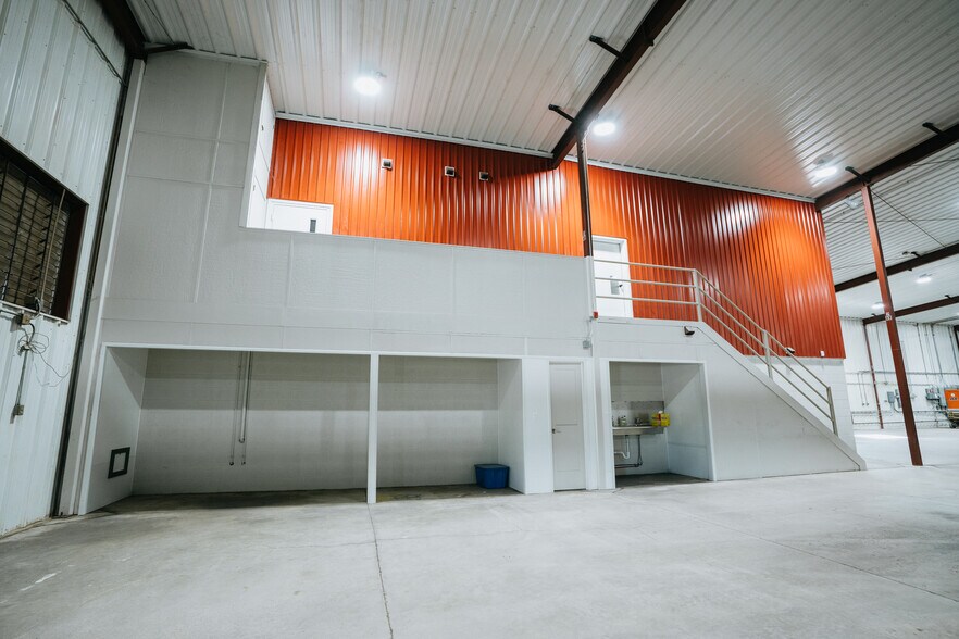 More Photos Of 14494 X Rd, Columbus Warehouse For Sale