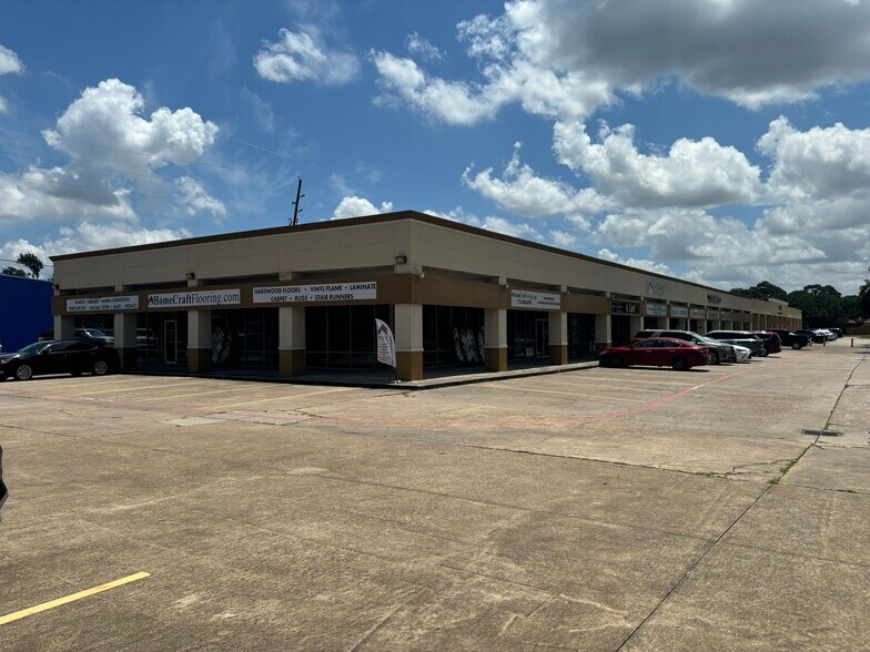 More Photos Of 7623 Louetta Rd, Houston Unknown For Lease