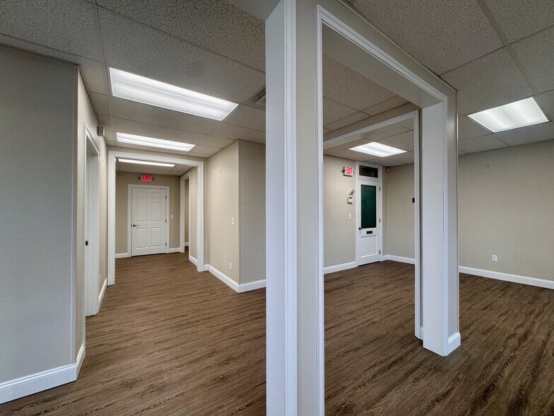 More Photos Of 38 Elm St, Westfield Storefront Retail Office For Lease