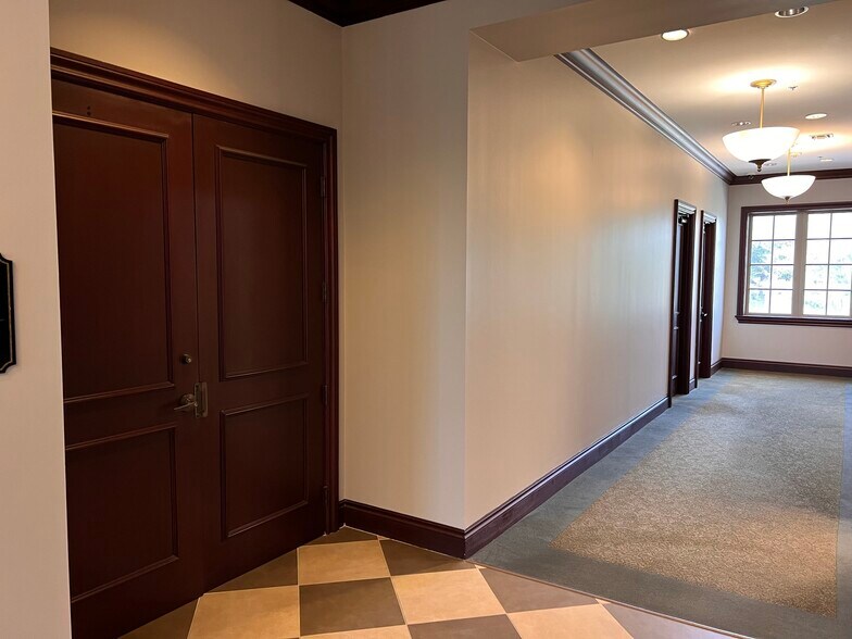 More Photos Of 909 SE 5th Ave, Delray Beach Office For Lease