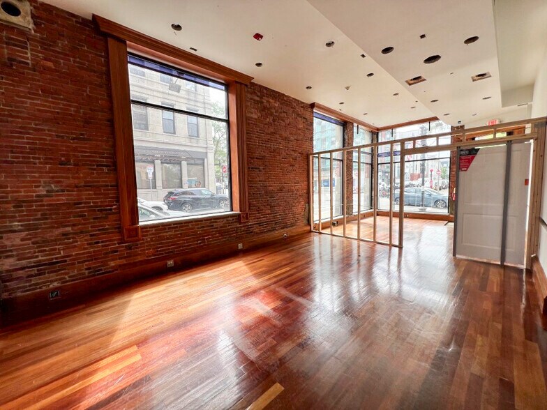 More Photos Of 366 W Broadway, Boston Storefront Retail Residential For Lease