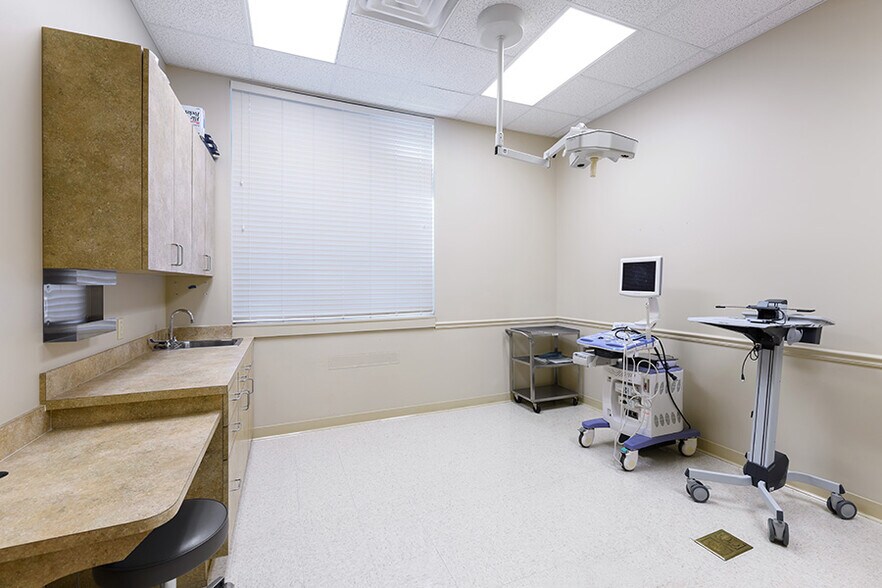 More Photos Of 463820 SR 200, Yulee Medical For Sale