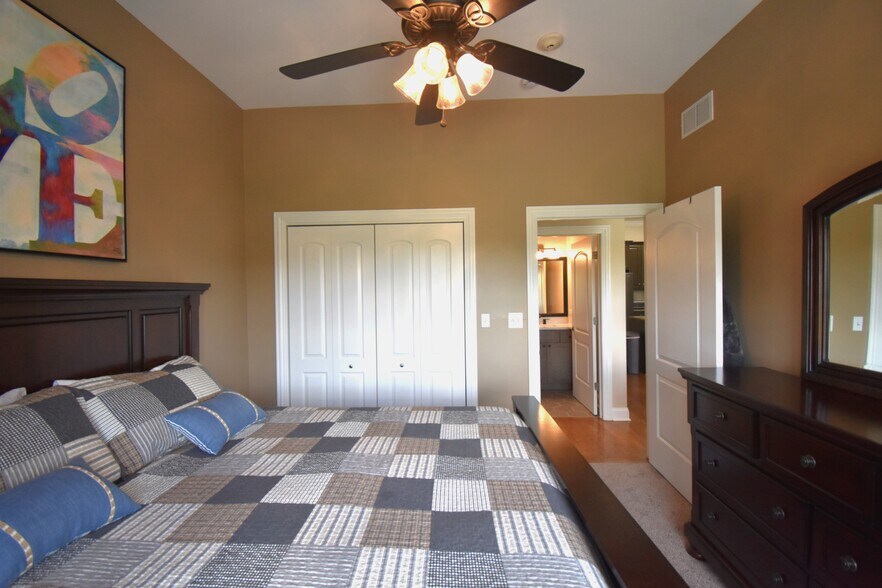 More Photos Of 219 White St, Frankfort Office Residential For Sale