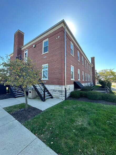 More Photos Of 9120 Otis Ave, Indianapolis Office For Lease