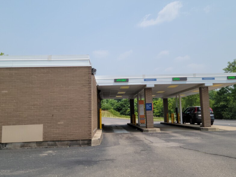 More Photos Of 8210 E Main St, Alexandria Bank For Sale