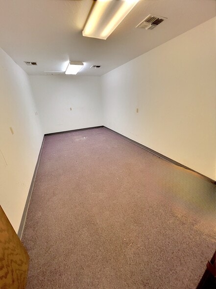 More Photos Of 1400 Lera, Weatherford Medical For Sale