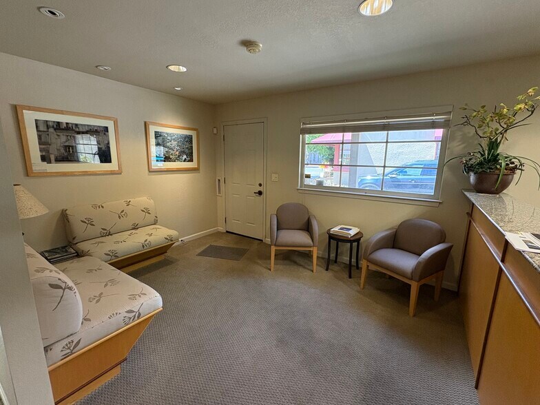 More Photos Of 528 B St, Santa Rosa Office Residential For Sale