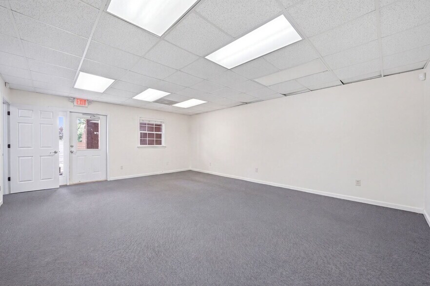 Primary Photo Of 70 Mountain Dr, Dahlonega Medical For Lease