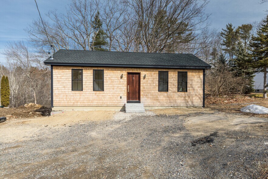 More Photos Of 22 Pioneer Rd, Rye Office Residential For Sale