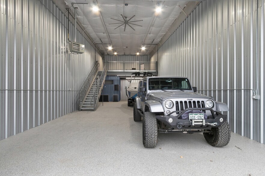 More Photos Of 5380 Ronald Reagan Blvd, Johnstown Light Distribution For Sale