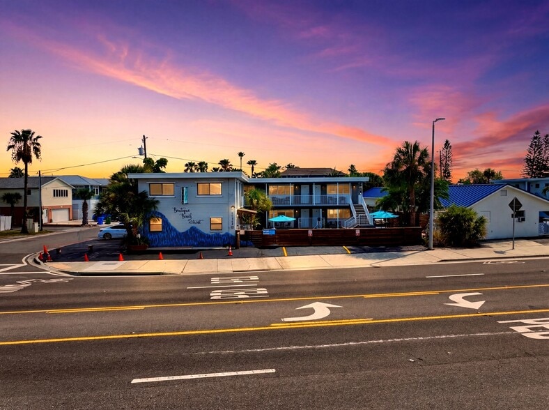 More Photos Of 11965 Gulf Blvd, Treasure Island Hotel For Sale