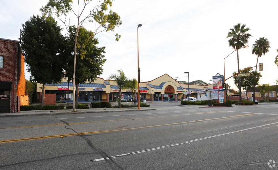 More Photos Of 613-631 E Colorado St, Glendale Unknown For Lease