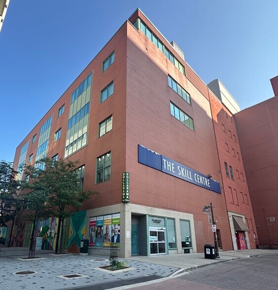 More Photos Of 141 Dundas St, London Office For Sale