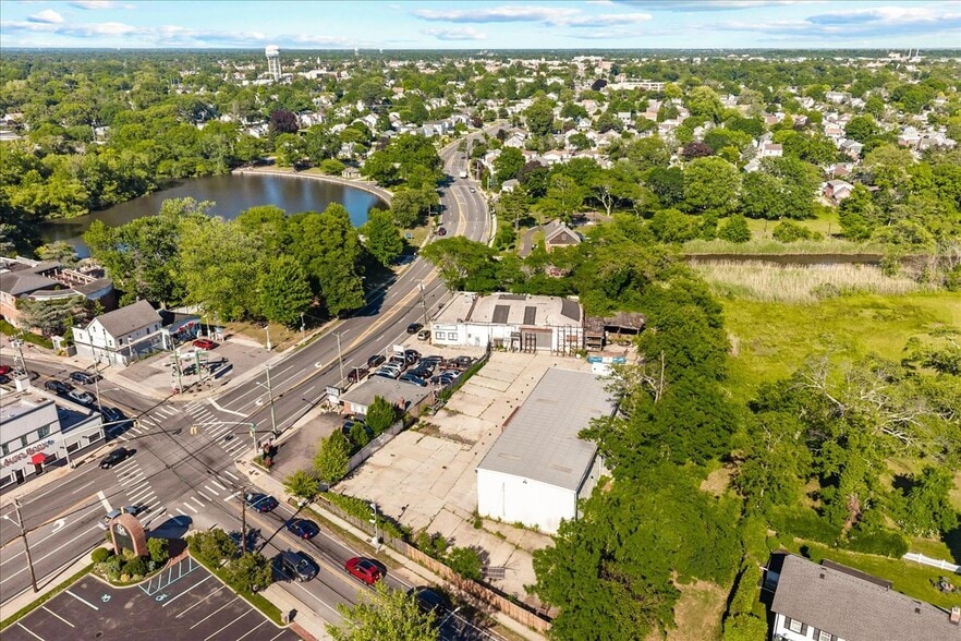More Photos Of 1044 Merrick Rd, Baldwin Warehouse For Sale